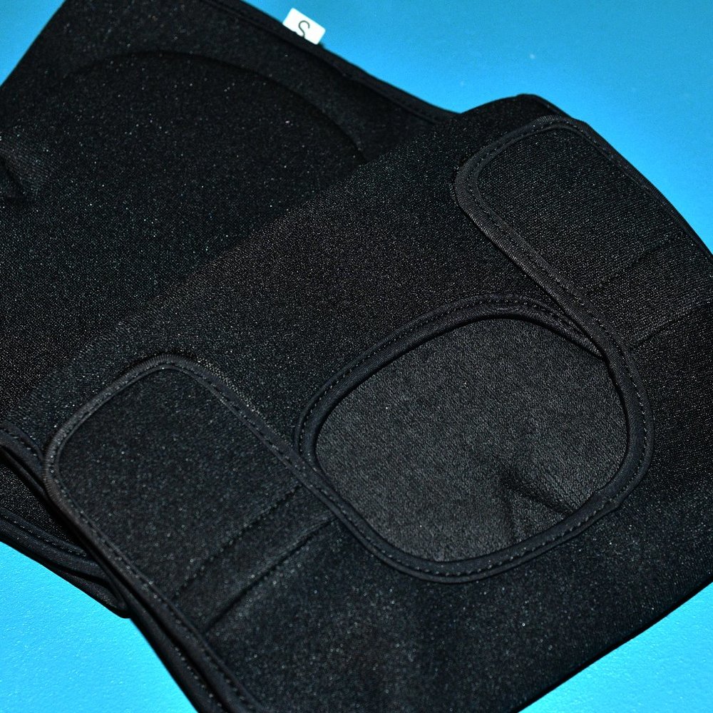 Black Velcro Pole Wear, Indoor Sports Knee pads